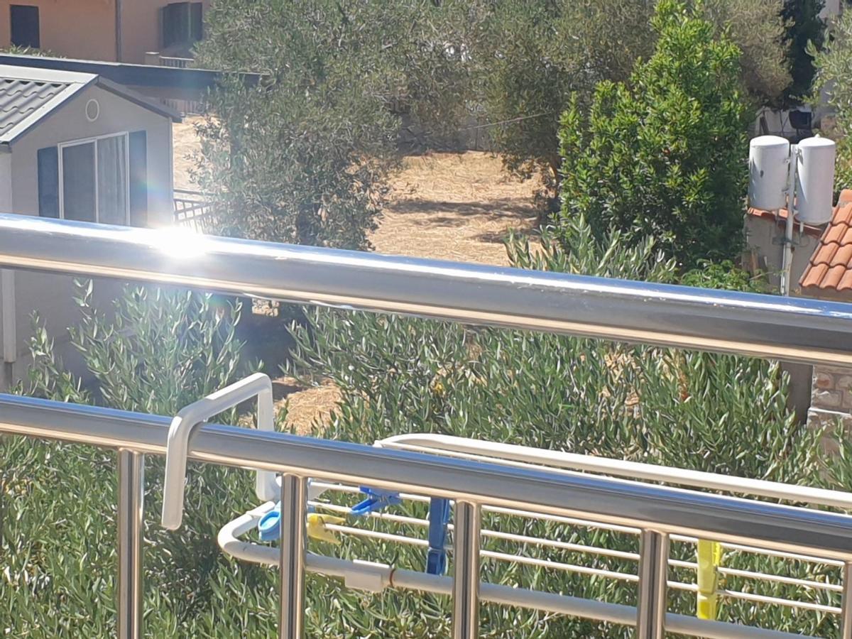 Apartmani Bepo Sveti Filip i Jakov Buitenkant foto